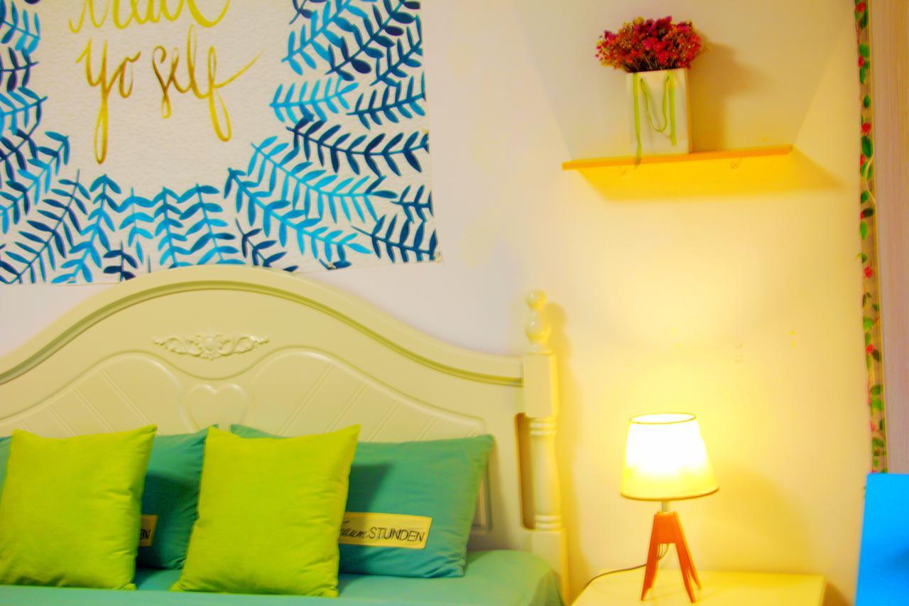 Line 2 Apartment Wuhan Bagian luar foto