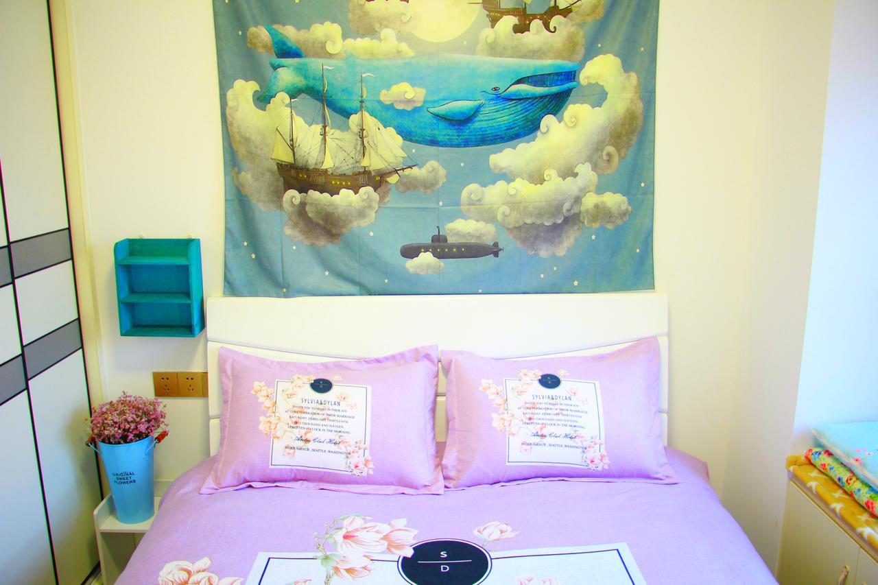 Line 2 Apartment Wuhan Bagian luar foto