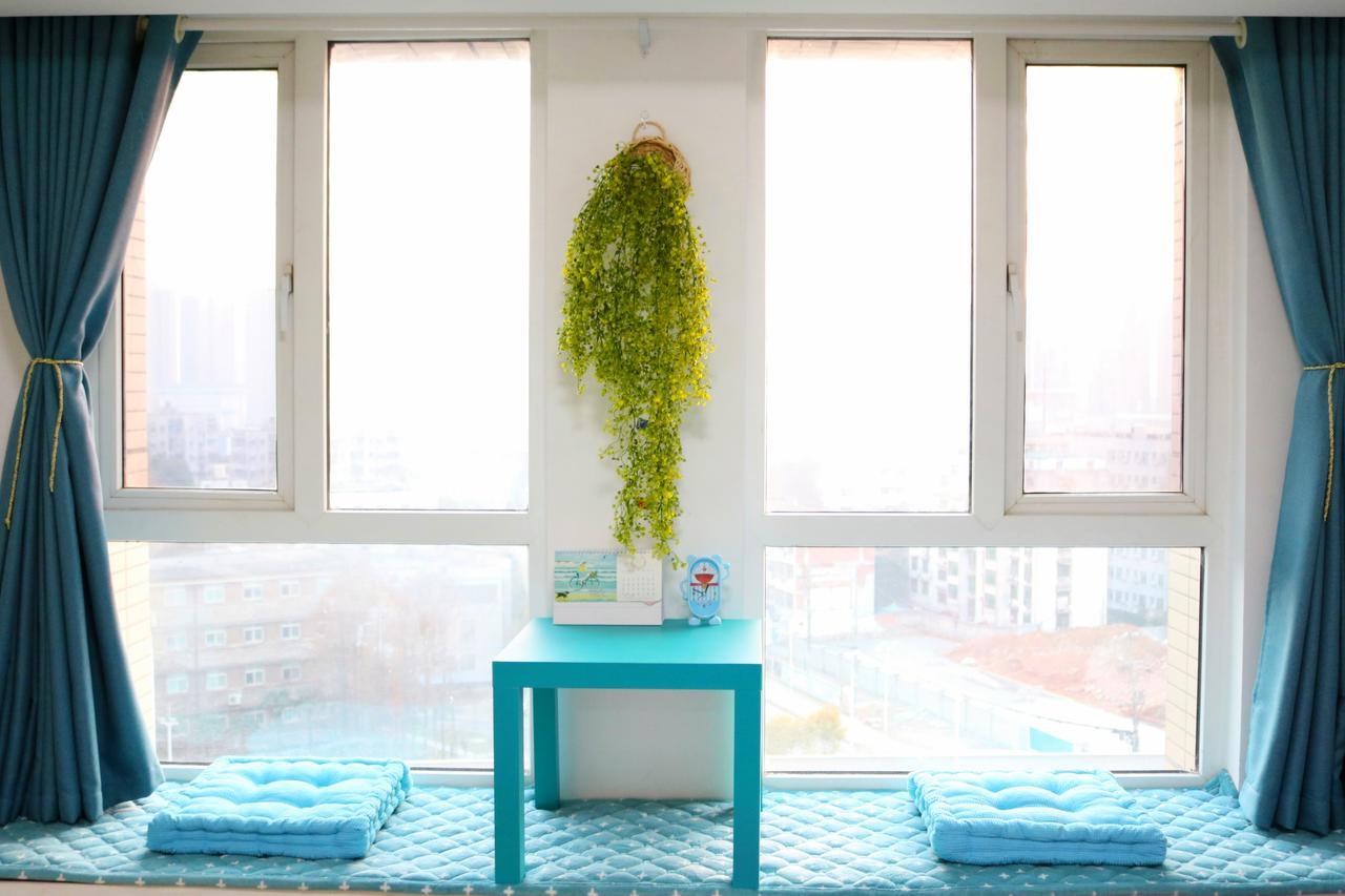 Line 2 Apartment Wuhan Bagian luar foto