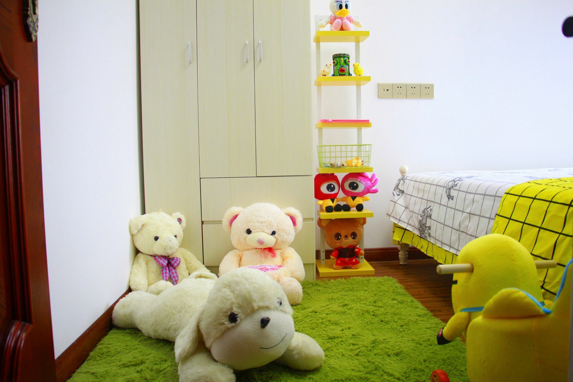 Line 2 Apartment Wuhan Bagian luar foto